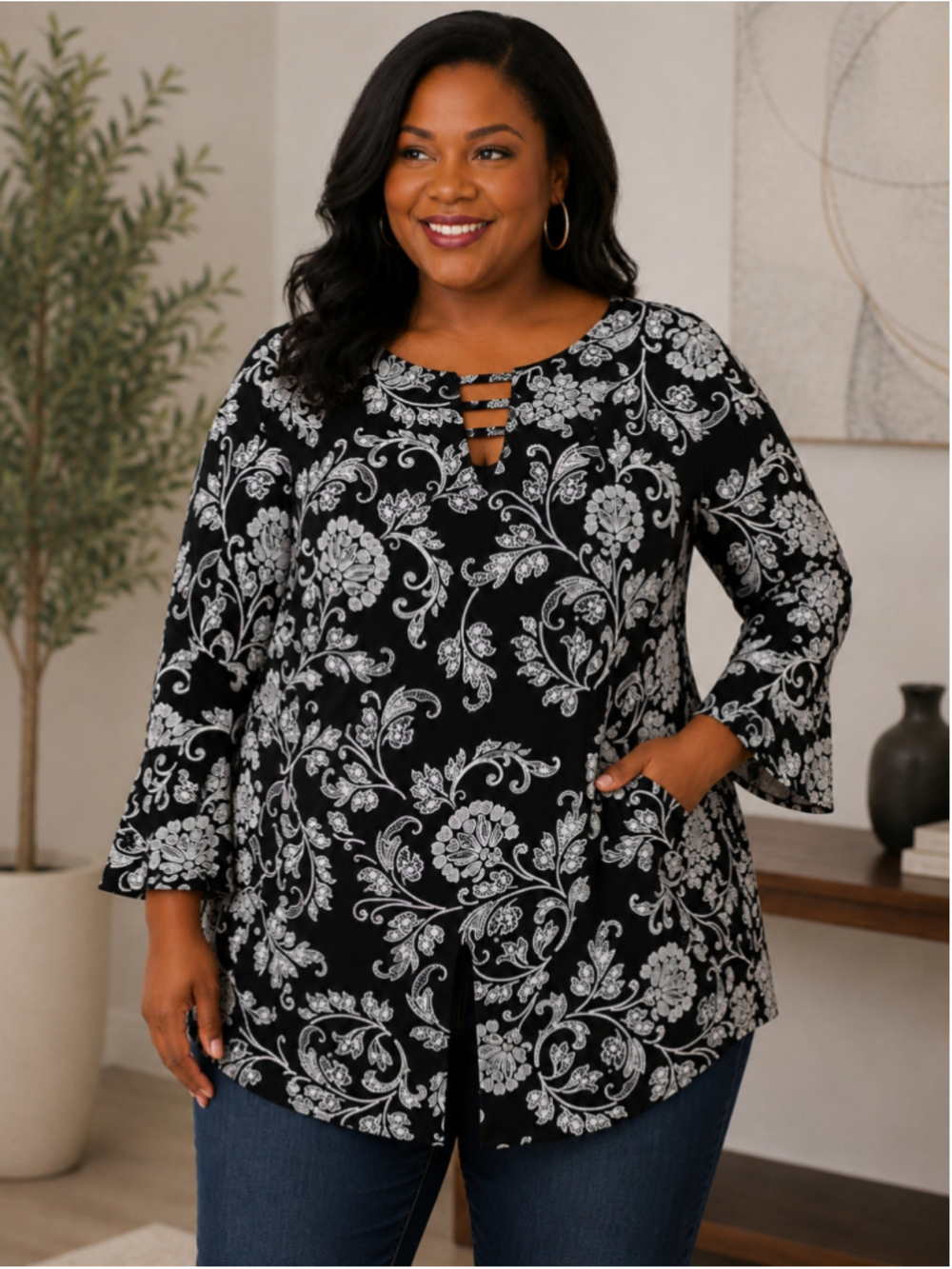Avenue Floral Blouse Black White Women’s Plus Size 26/28